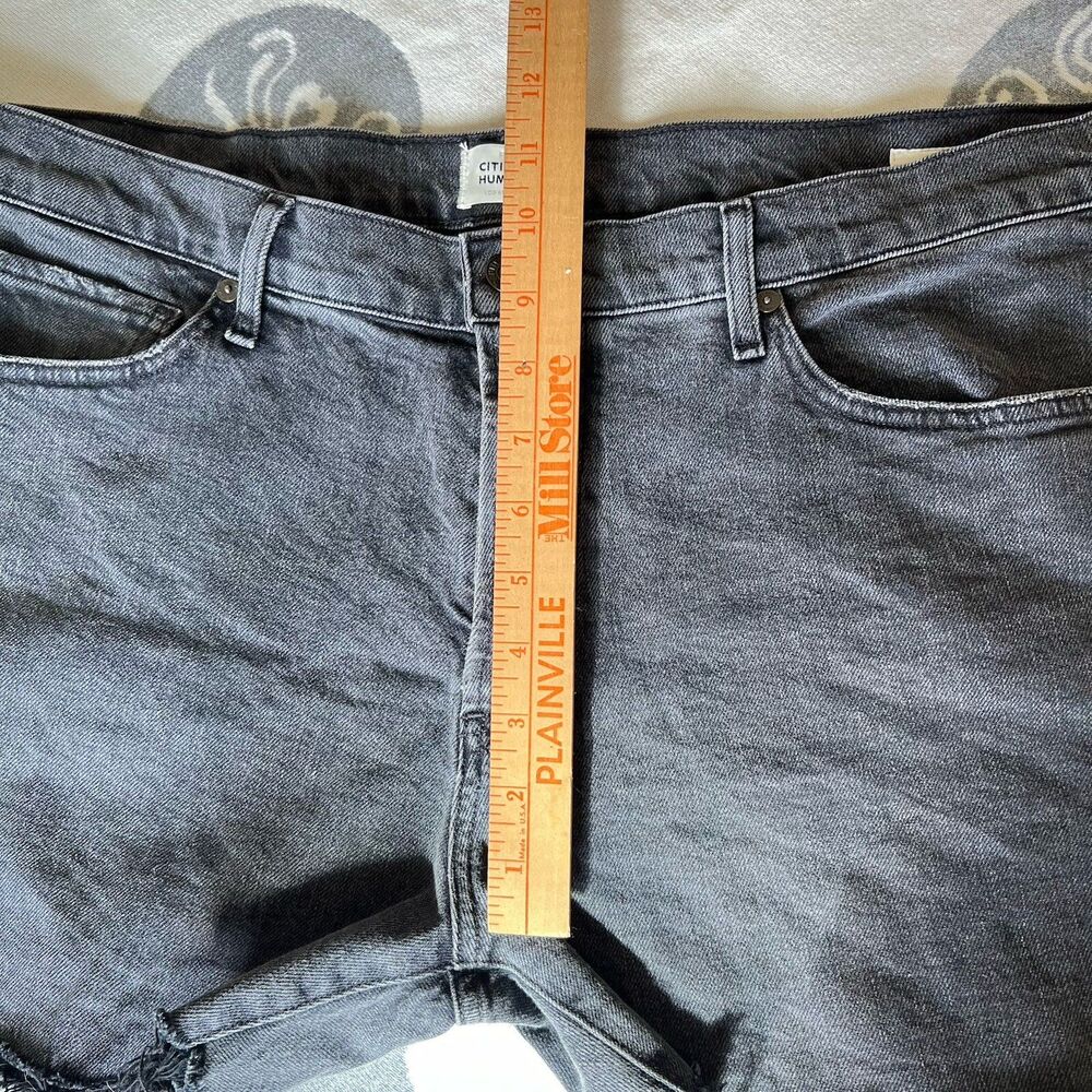Citizens Of Humanity Women’s Size 33 Black Wash DIY Cut Off Jeans Shorts - Picture 13 of 14